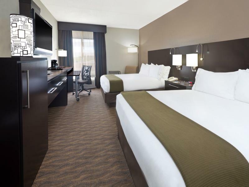 Holiday Inn Express Hotel & Suites Colby By Ihg Экстерьер фото